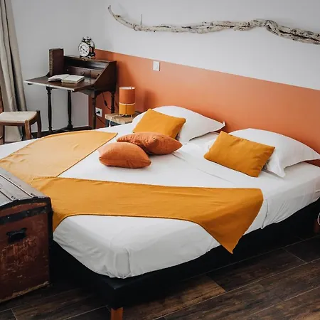 Terre En Vue La Rochelle (Charente-Maritime)